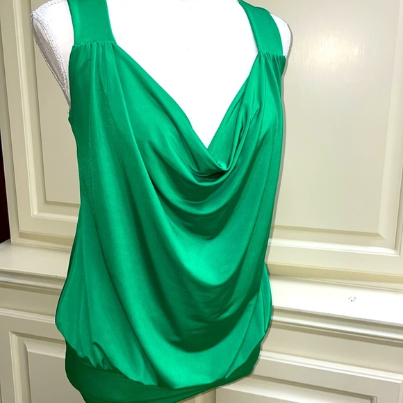Hot & Delicious Green Open Back Tank Top Wooden Ring Gathered Shoulder Sz Large - Picture 2 of 10